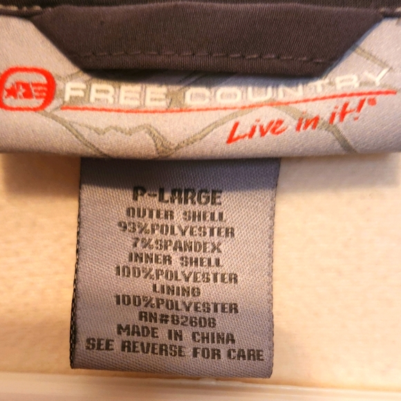 Free Country Women's Softshell Jacket - Picture 5 of 7